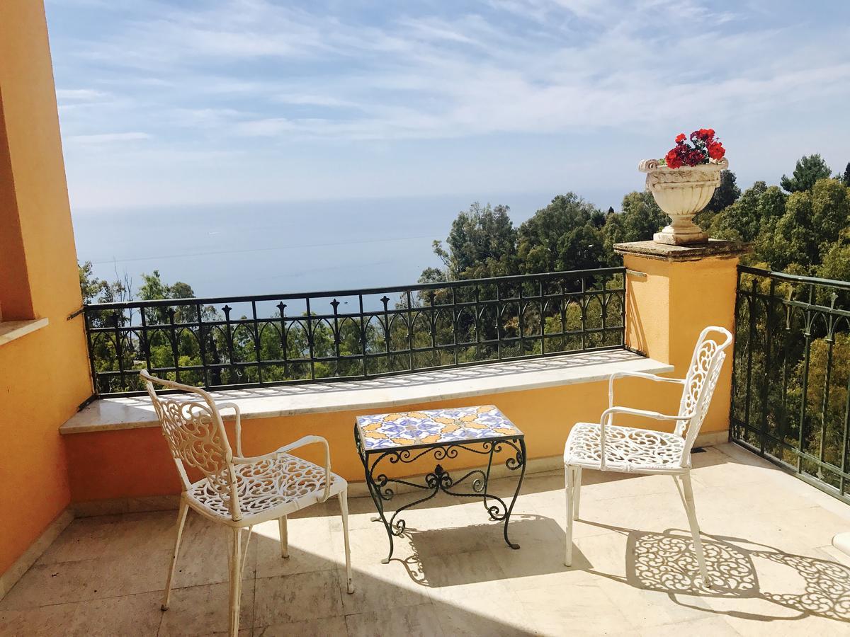 Hotel Villa Riis Taormina Eksteriør billede